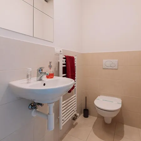 Διαμέρισμα Stayinbratislava *