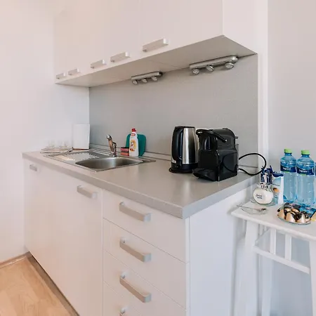 Stayinbratislava Apartmán *
